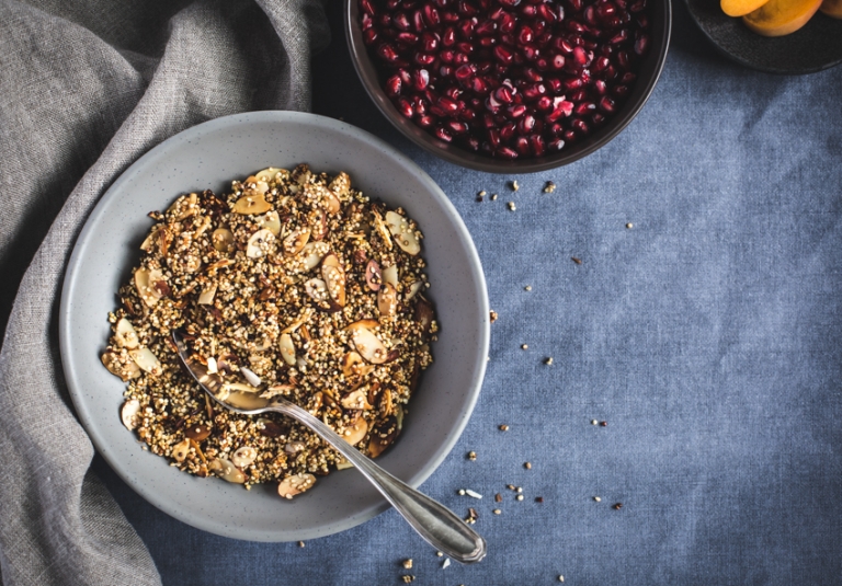 Quinoa Crunch Bars with Coconut Nectar - Easy Recipe