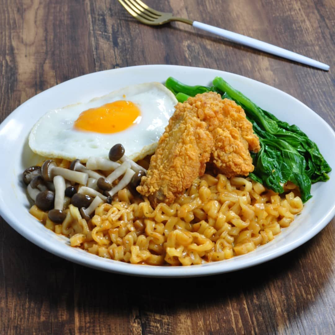 Rainy Days Are Lazy Days So Had An Easy Meal W Samyang Carbonara Hot Chicken Noodles W Sunny