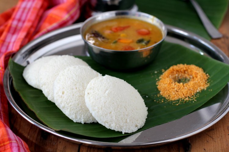 Rawa Idli Home Made Rawa Idli Recipe E A T Easyvegrecipes