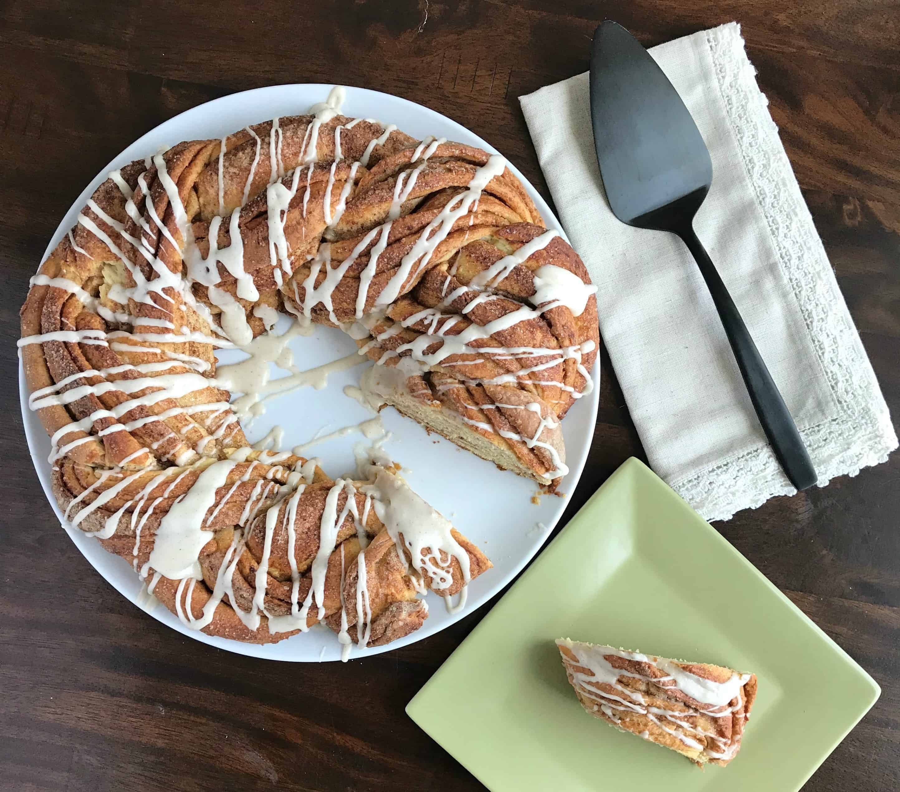 5 Steps to a Perfect Brioche Cinnamon Wreath