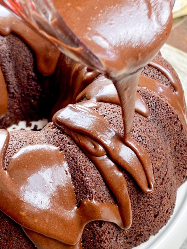 5 Easy Steps for Perfect Chocolate Icing