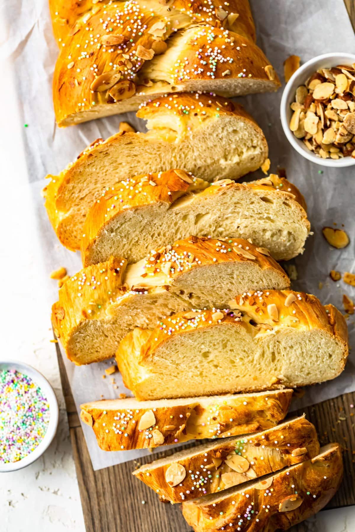 5 Easy Easter Bread Recipes for Holiday Baking