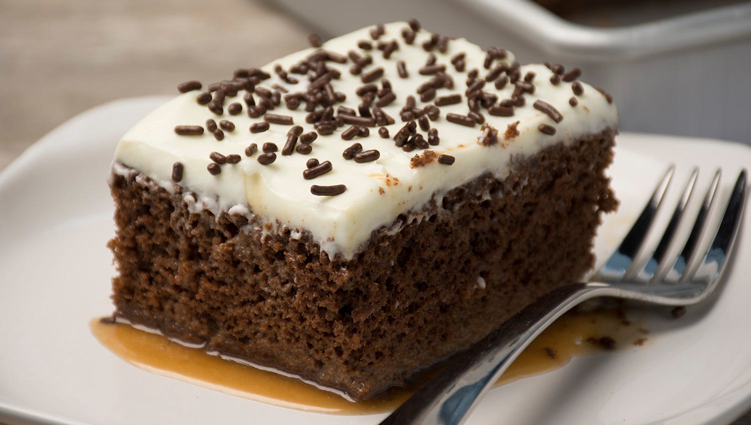 Mocha Cream Cake: Easy, Decadent Dessert Recipe