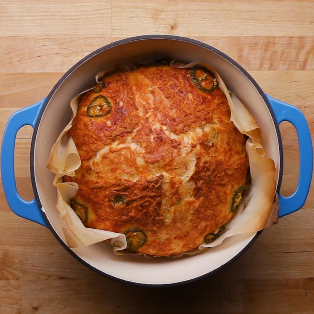 Rosemary Cheddar Dutch Oven Bread A Delicious Crusty Bread Recipe