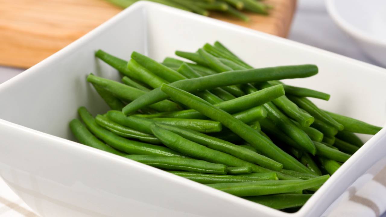 Simple Steamed Green Beans With Garlic