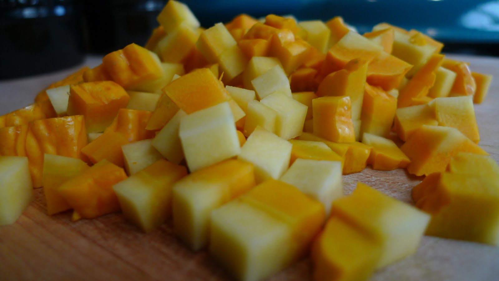 Siriously Delicious Stuffed Crooked Neck Squash