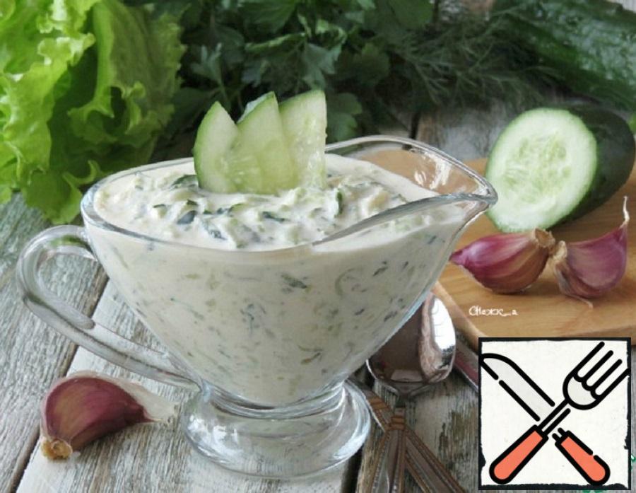 Skinny Chicken With Creamy Cucumber Sauce Recipe Bettycrocker Com