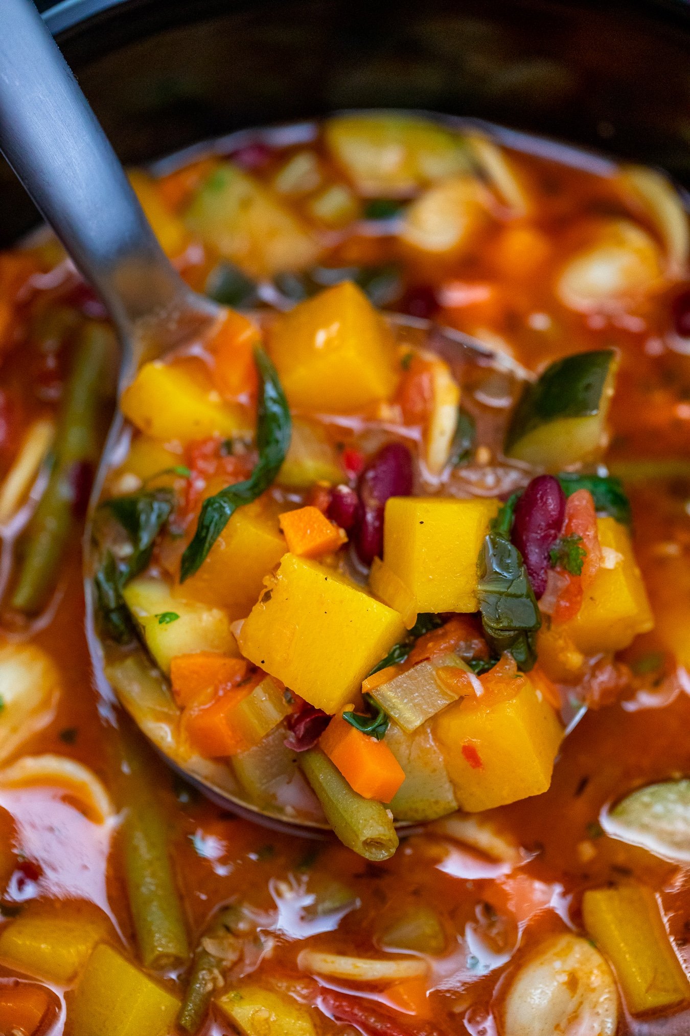 Slow Cooker Vegetarian Minestrone Soup Sweet And Savory Meals