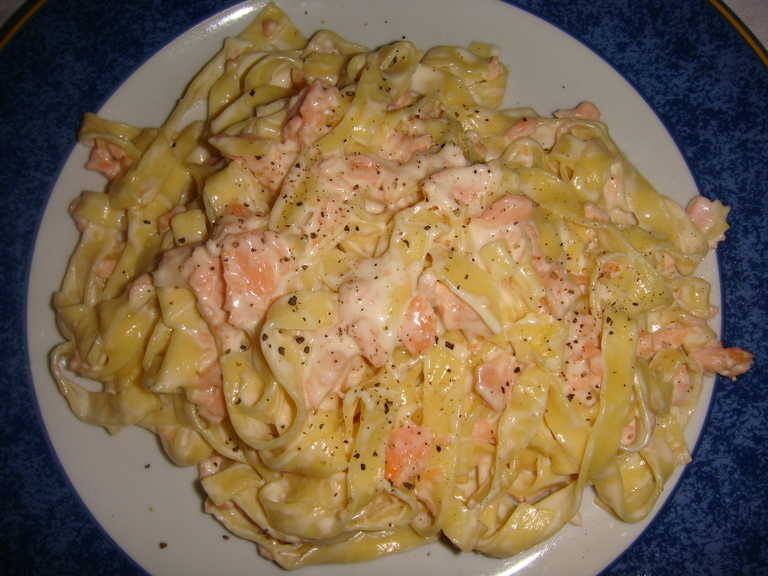 Smoked Salmon Fettucine