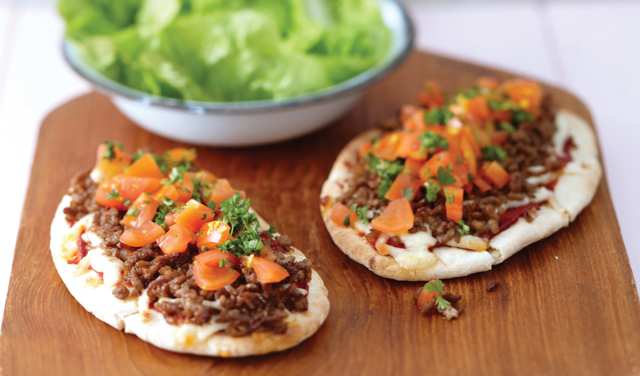 Spicy Lamb Pitta Pizzas Easyfood