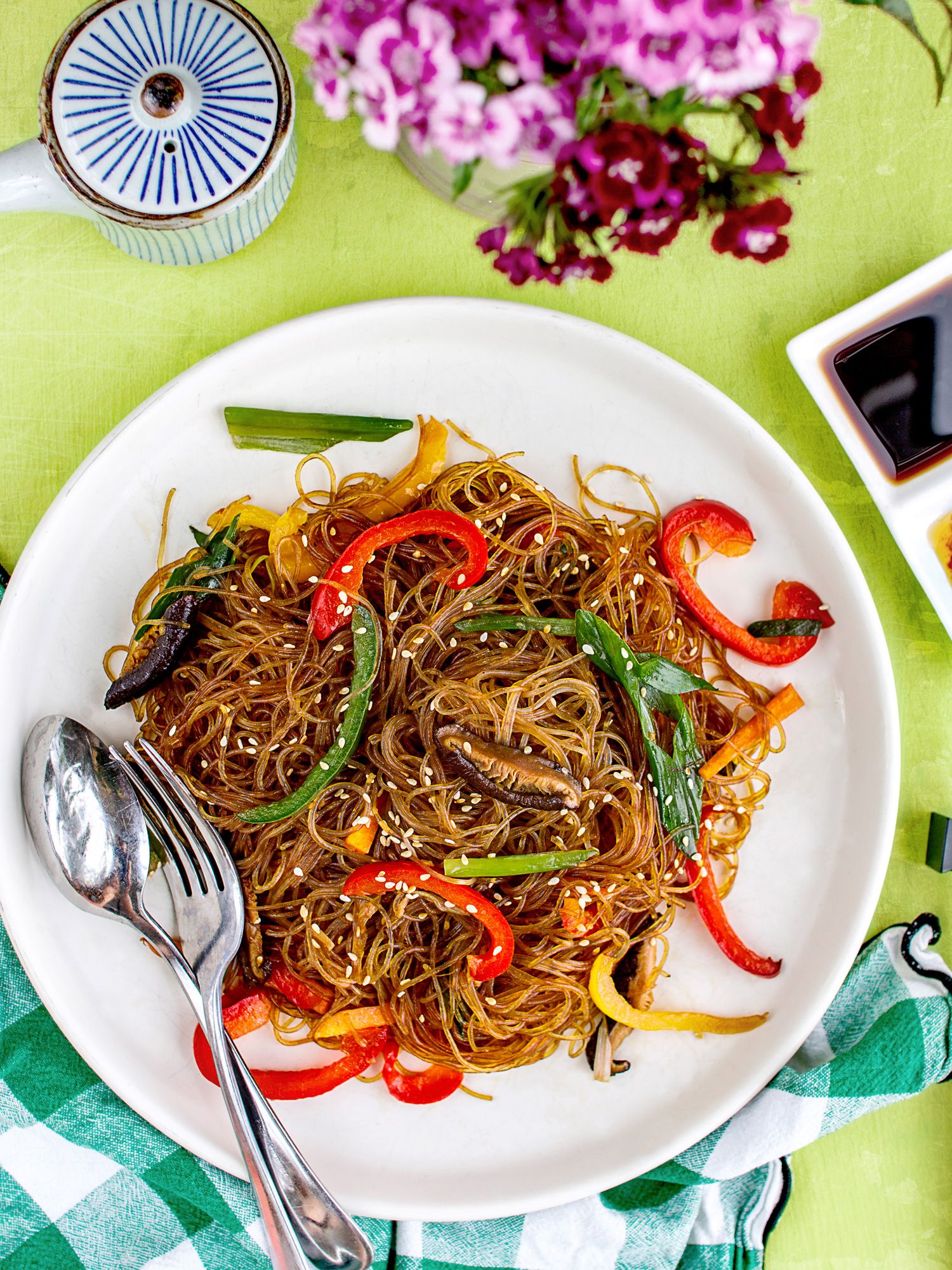 Stir Fried Glass Noodles With Mushrooms And Peppers Recipe The Feedfeed