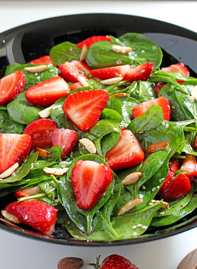 Strawberry And Spinach Salad With Almond Vinegarette Easy Fruity