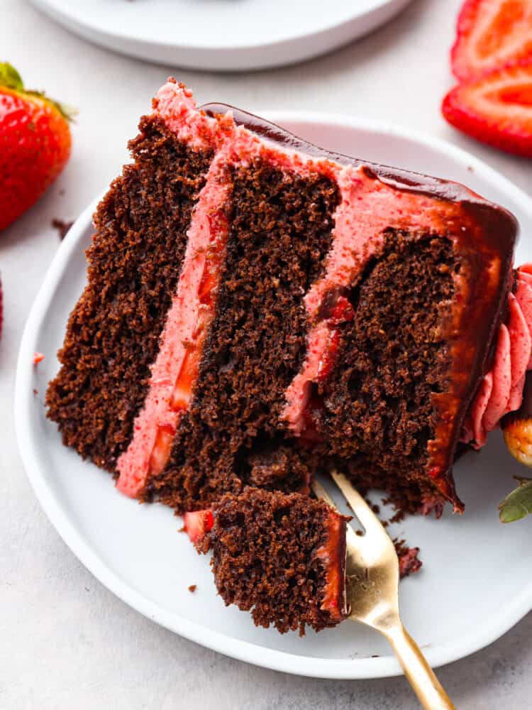 Strawberry Chocolate Cake Recipe The Recipe Critic