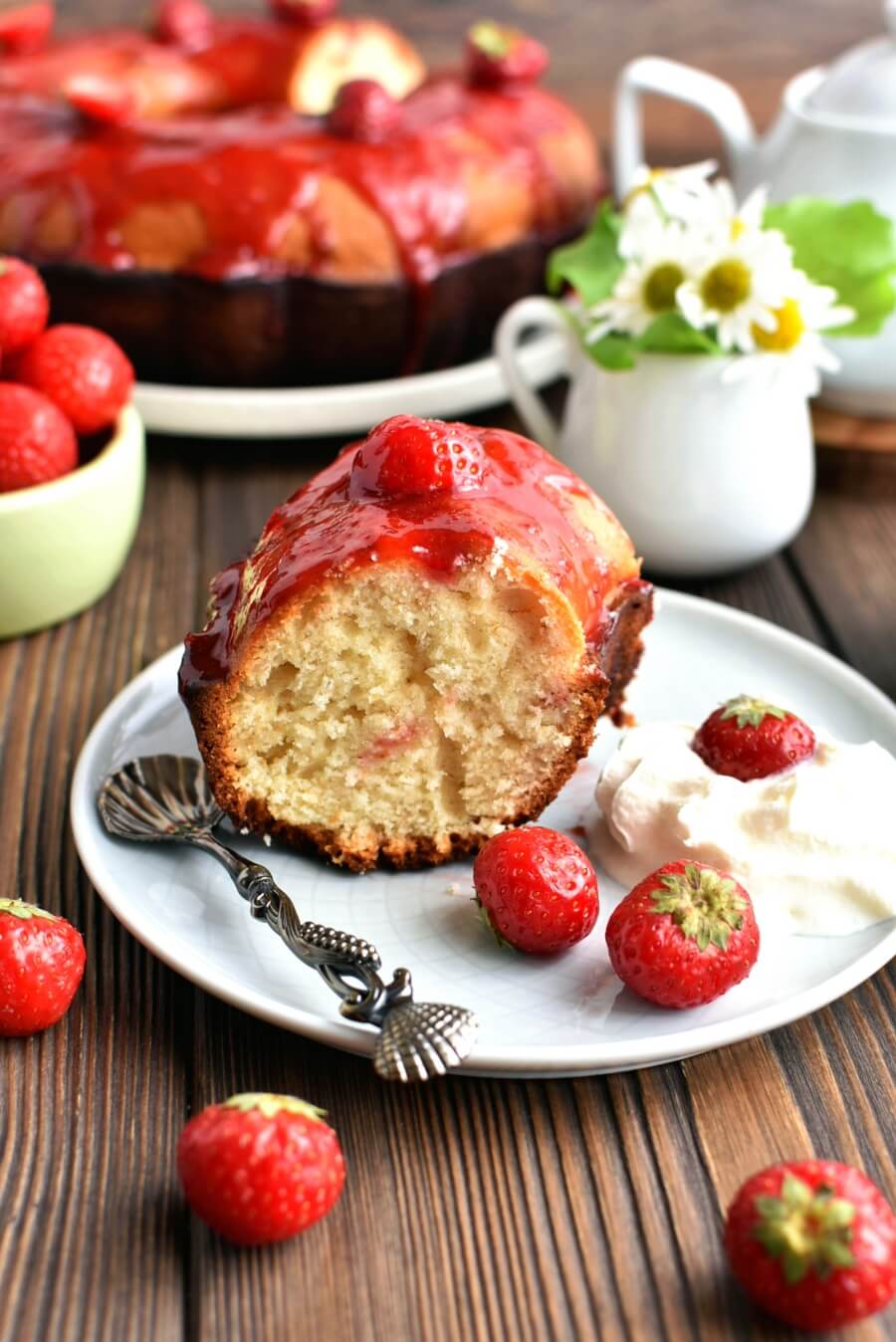 Strawberry Pound Cake With Strawberry Glaze Yellowblissroad Com