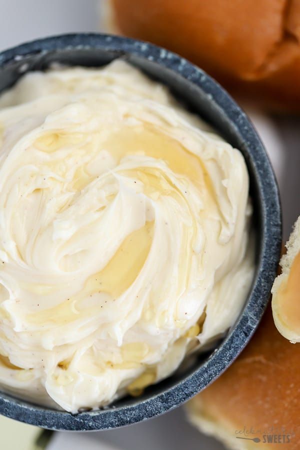 The Best Honey Butter Easy Honey Butter With A Sprinkle Of Cinnamon