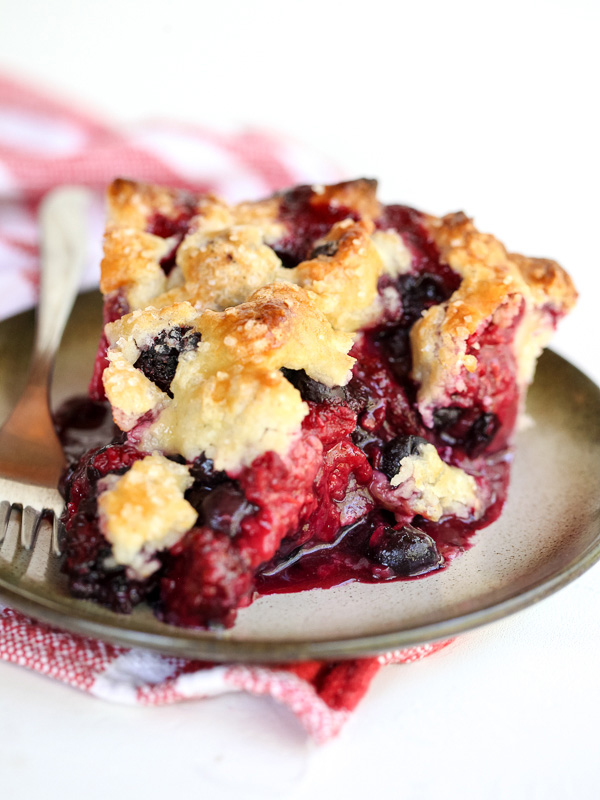 The Best Mixed Berry Pie Recipe Foodiecrush