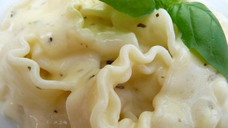 The Sauciest Creamiest Best Alfredo Sauce Ever Alfredo Sauce Recipe