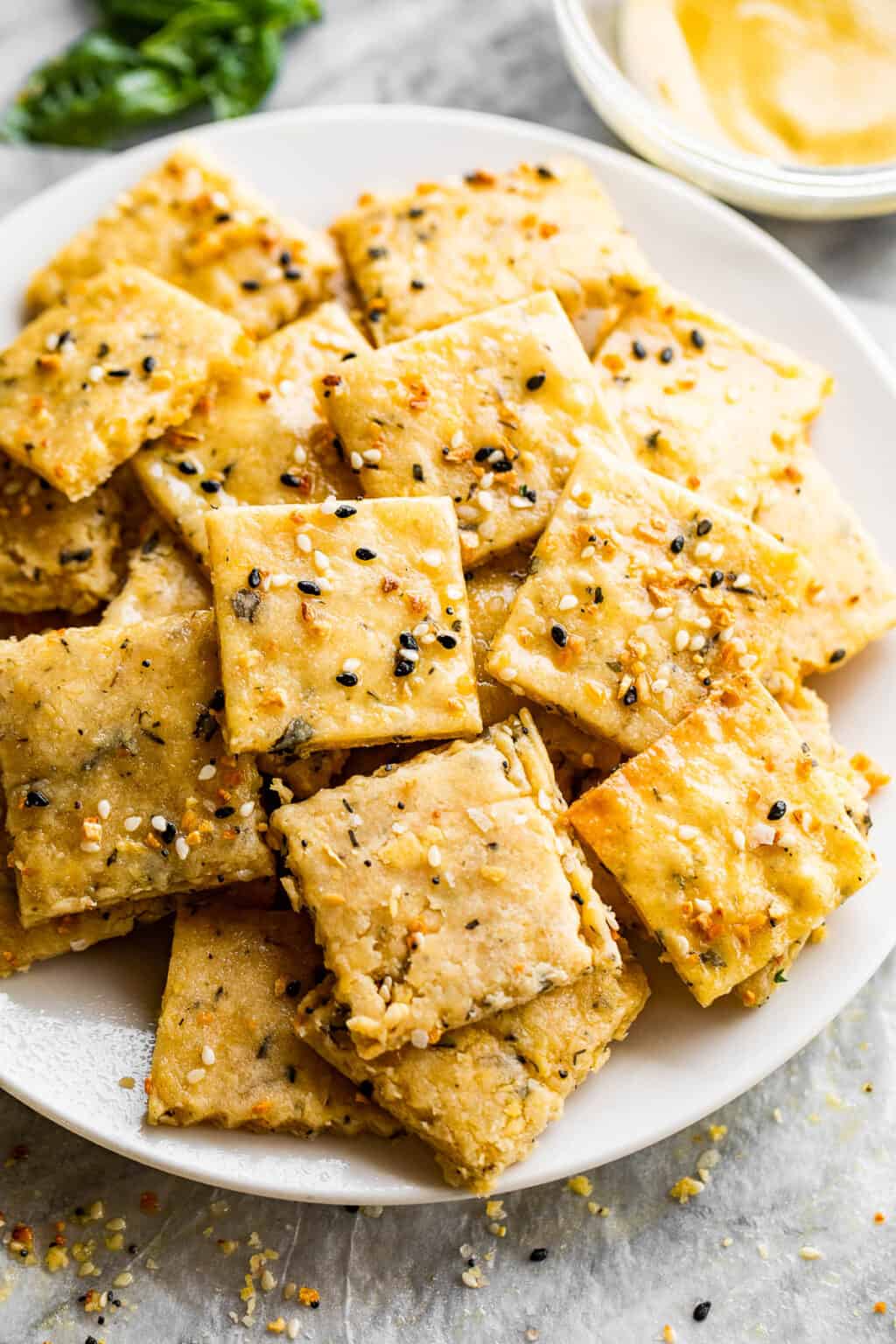 These Spicy Cheese Crackers Are 100% Homemade And Too Easy Not To Make ...