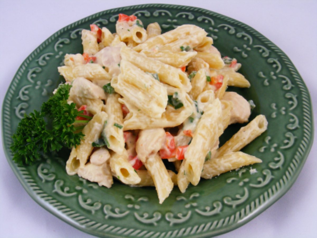 This Chicken Penne Recipe Is Creamy And Delicious The Fresh Tomatoes