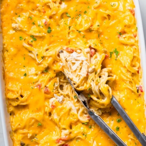 This Easy Chicken Spaghetti With Velveeta Can Be Prepared On The