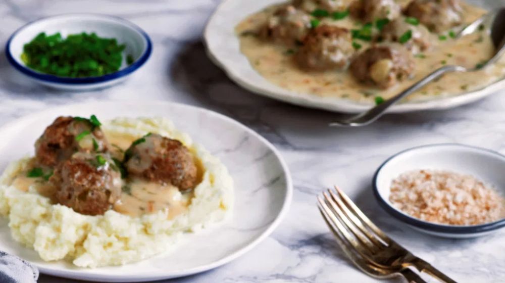 This Swedish Meatballs Recipe Is The Ultimate Comfort Food Dish Juicy