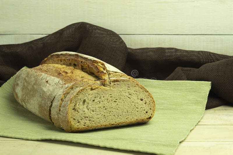 Three Images Showing The Steps To Make Homemade Bread In An Oven With Text Overlay That Reads 5