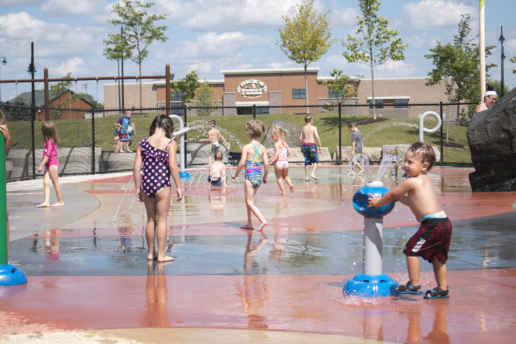 Top 3 Splash Pads For Summer 2020 Splash Pads It S Fun For Kids