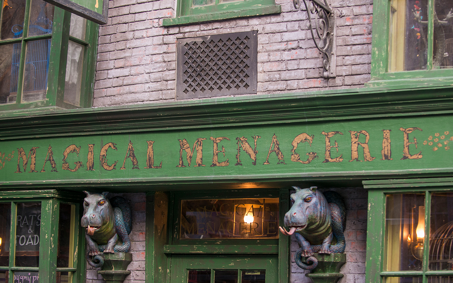 Universal Orlando Close Up 14 Must Do Experiences At The Wizarding World Of Harry Potter