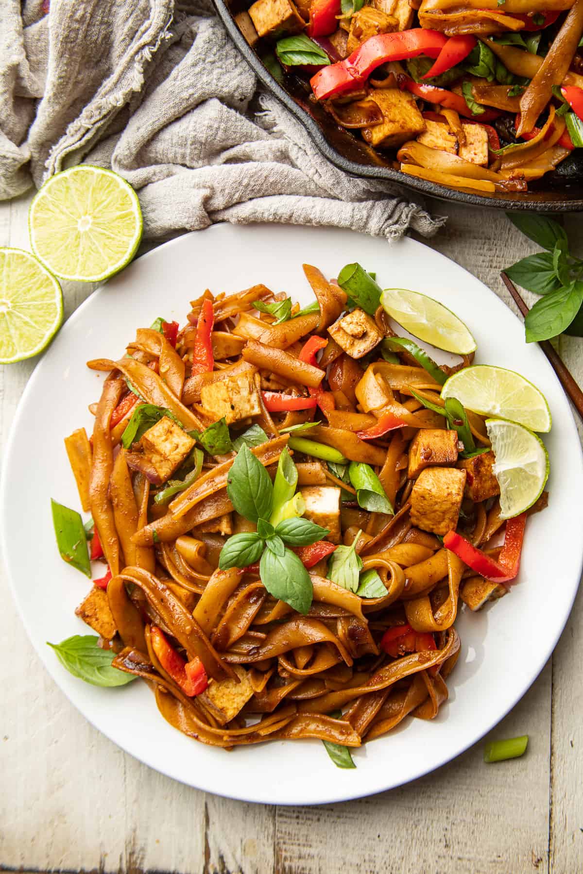 Vegan Drunken Noodles Connoisseurus Veg