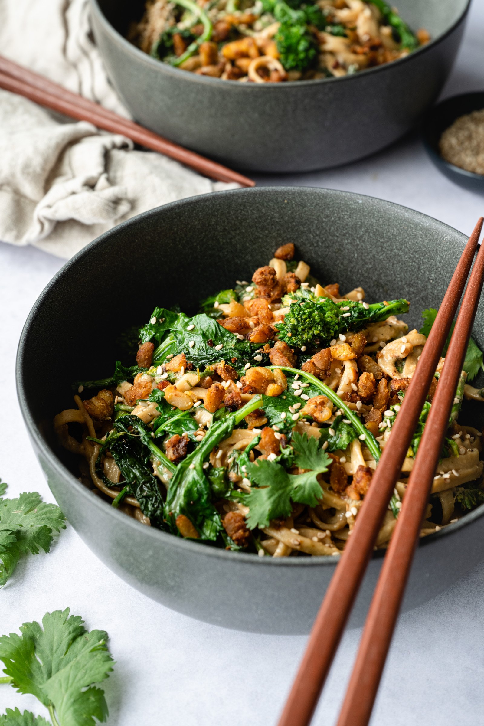 Vegan Tahini Noodles With Broccoli Rabe Tempeh Crumbles Teo S Tiny