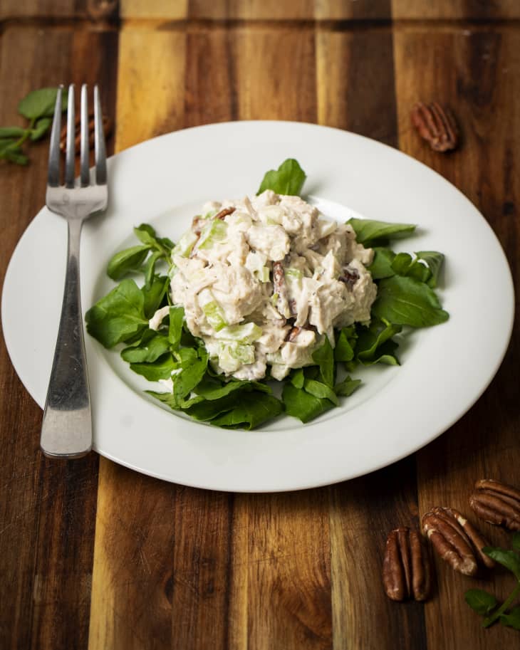 We Tried Dolly Parton S Favorite Pecan Chicken Salad Recipe