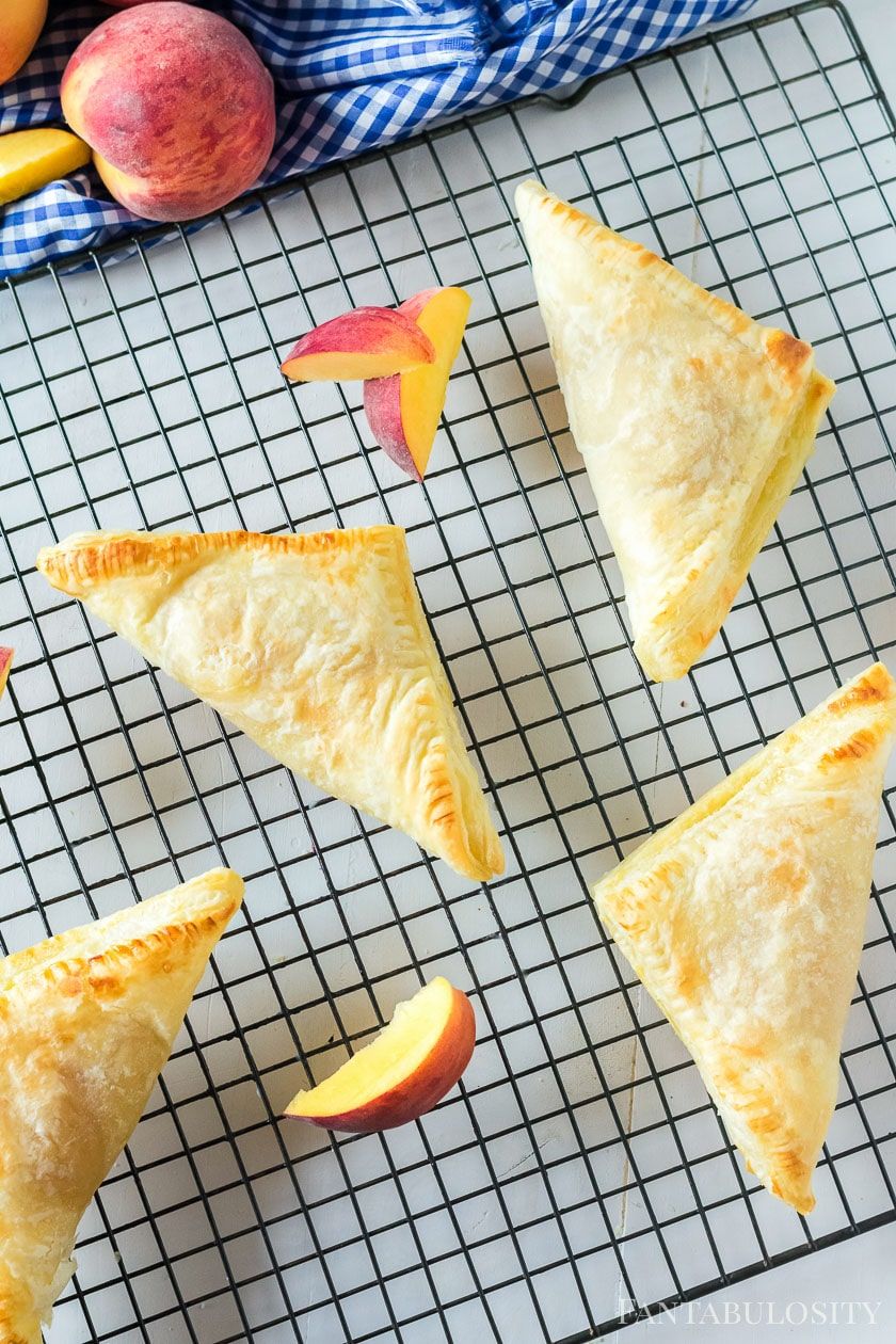 Yuuum This Easy Peach Turnover Recipe Using Puff Pastry And Canned